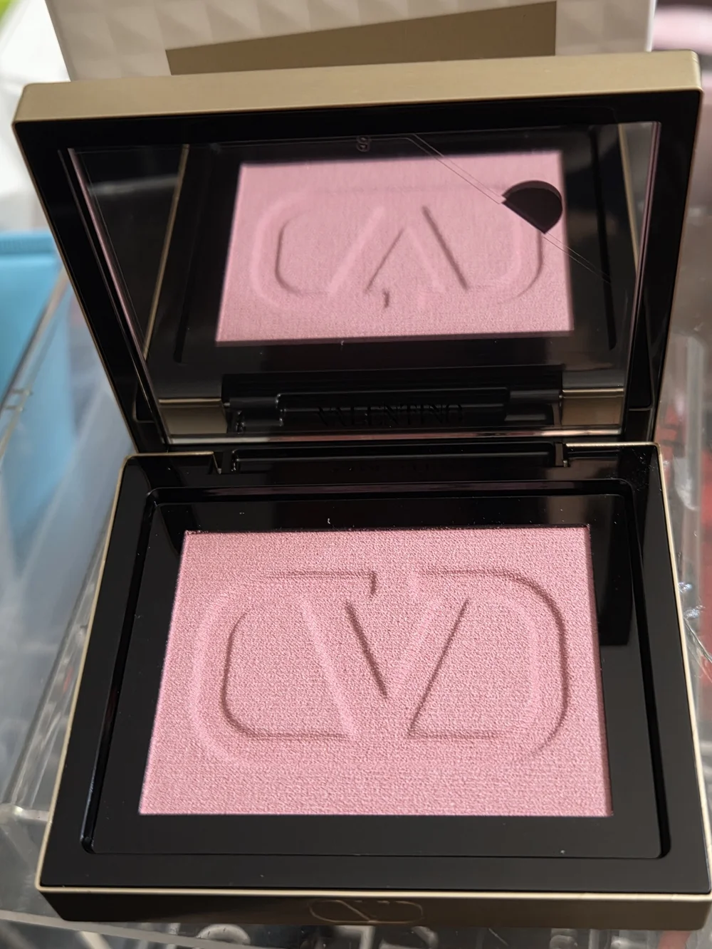 Valentino Color Crush Blush in Stand Out in Nude 100R (Refillable Case)
